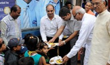 inauguration-of-agra-anganwadi-feeding-programme