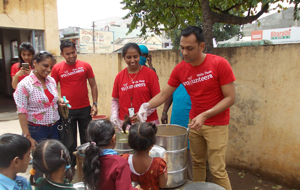 Wells Fargo visits Akshaya Patra