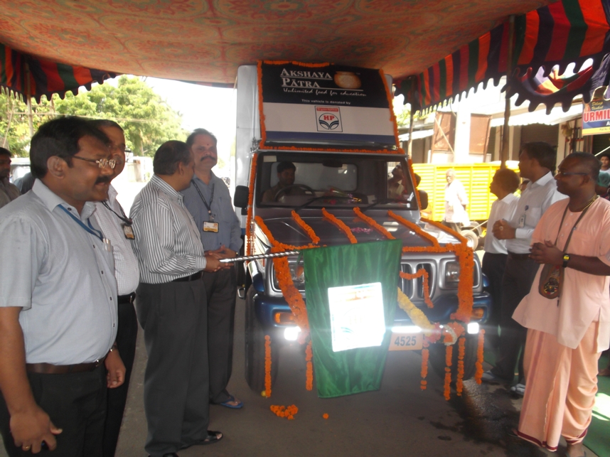 HPCL extends support to Akshaya Patra